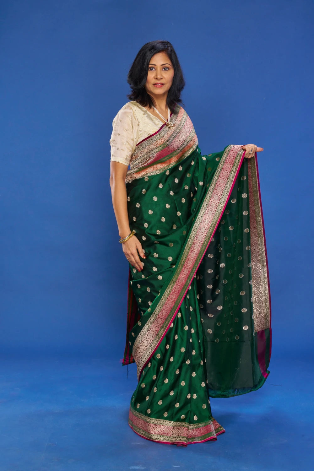 Flawless Deep Emerald Green Elegance