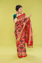 Tasteful Cardinal Red Elegance