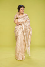 Calm Pearled Ivory Elegance