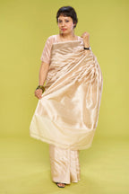 Calm Pearled Ivory Elegance