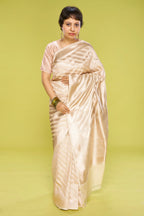 Calm Pearled Ivory Elegance