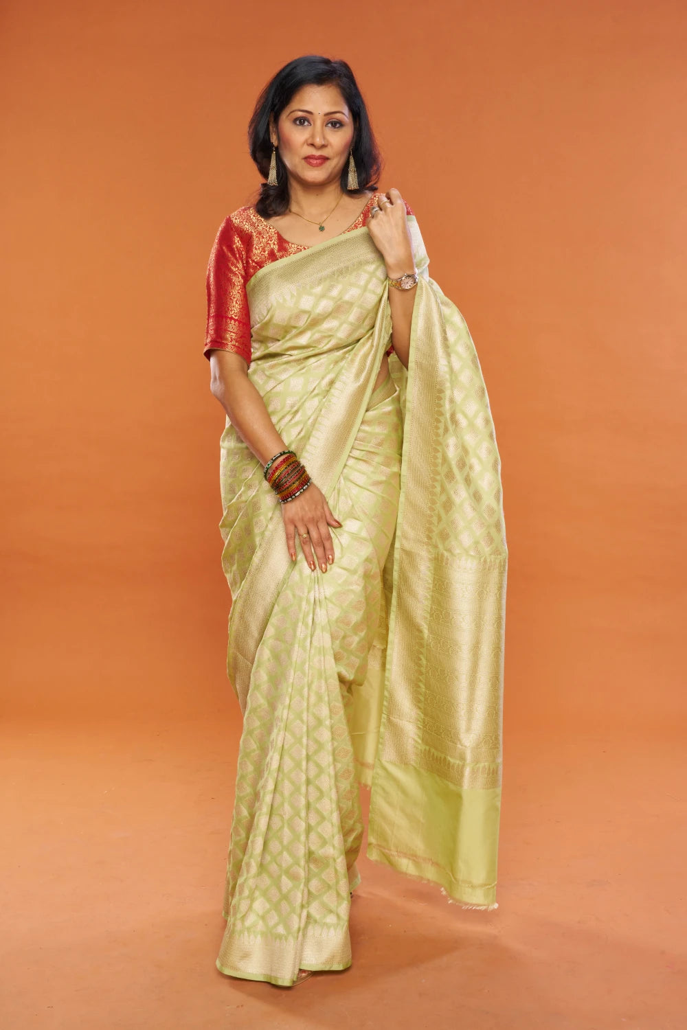 Deluxe Lime Cream Elegance