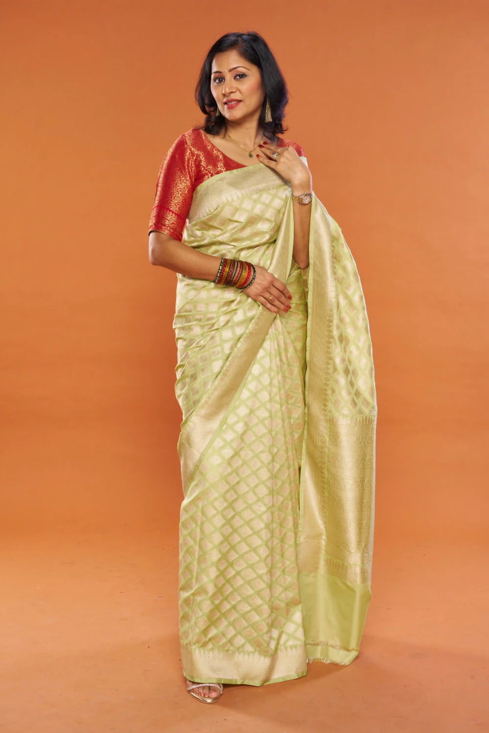 Deluxe Lime Cream Elegance
