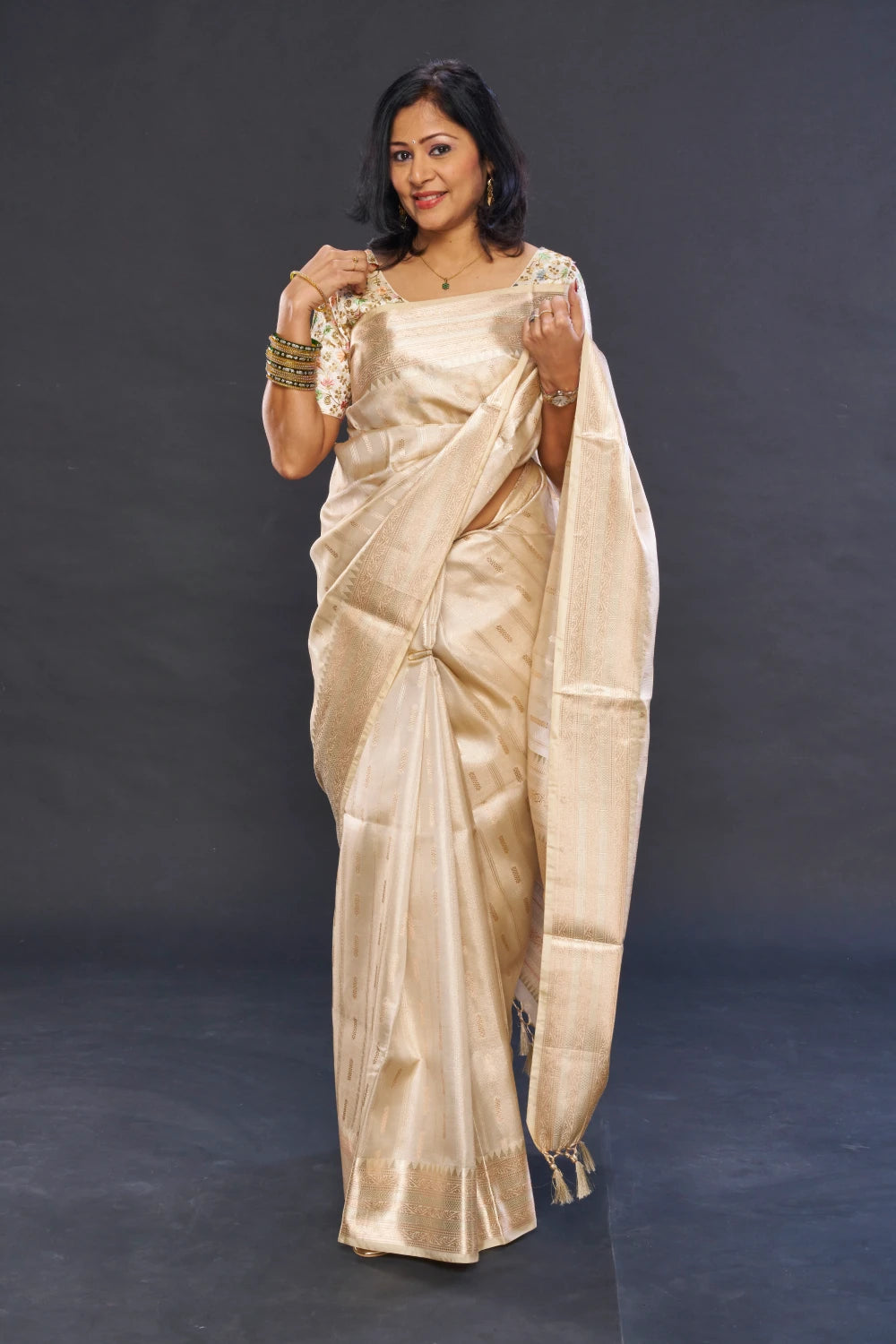 Glorious Pearled Ivory Elegance