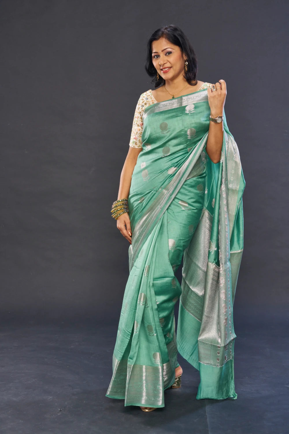 Silky Greenish Elegance