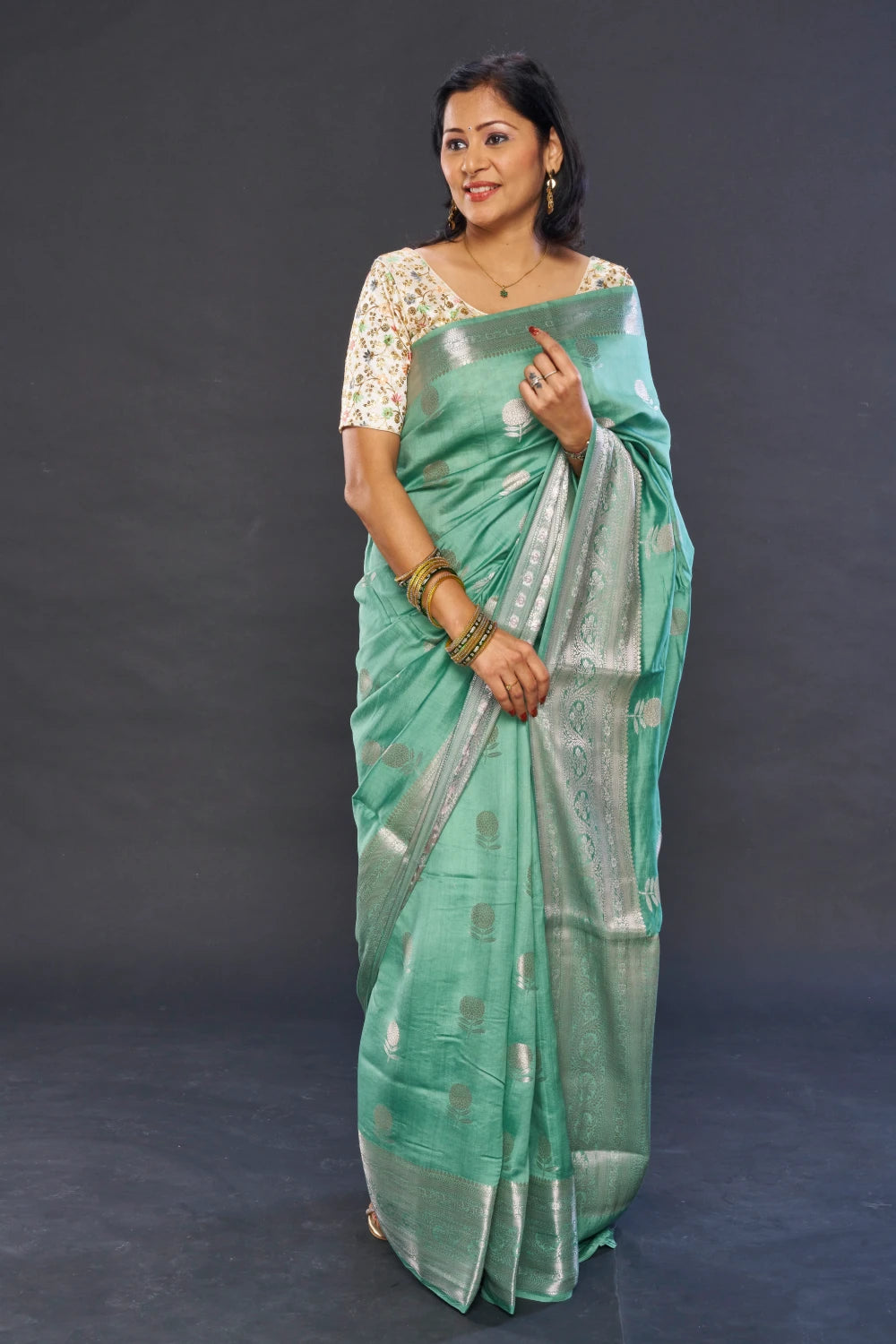 Silky Greenish Elegance