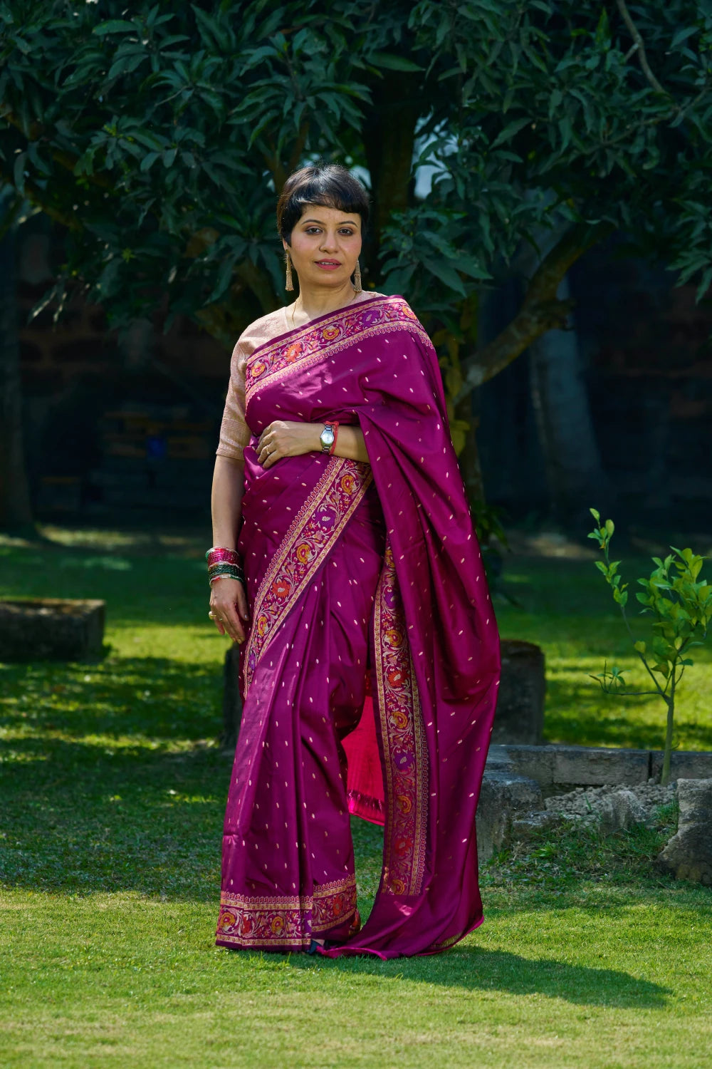 Fine Magenta Lacquer Elegance