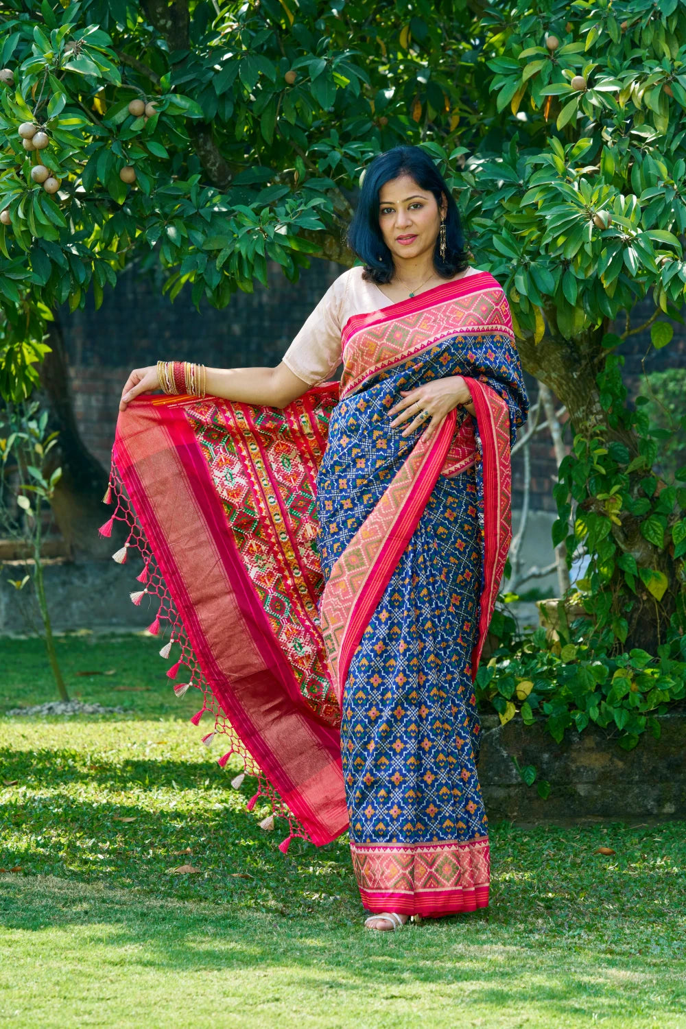 Premium Pacific Navy Patola Silk With Striking Magenta Border