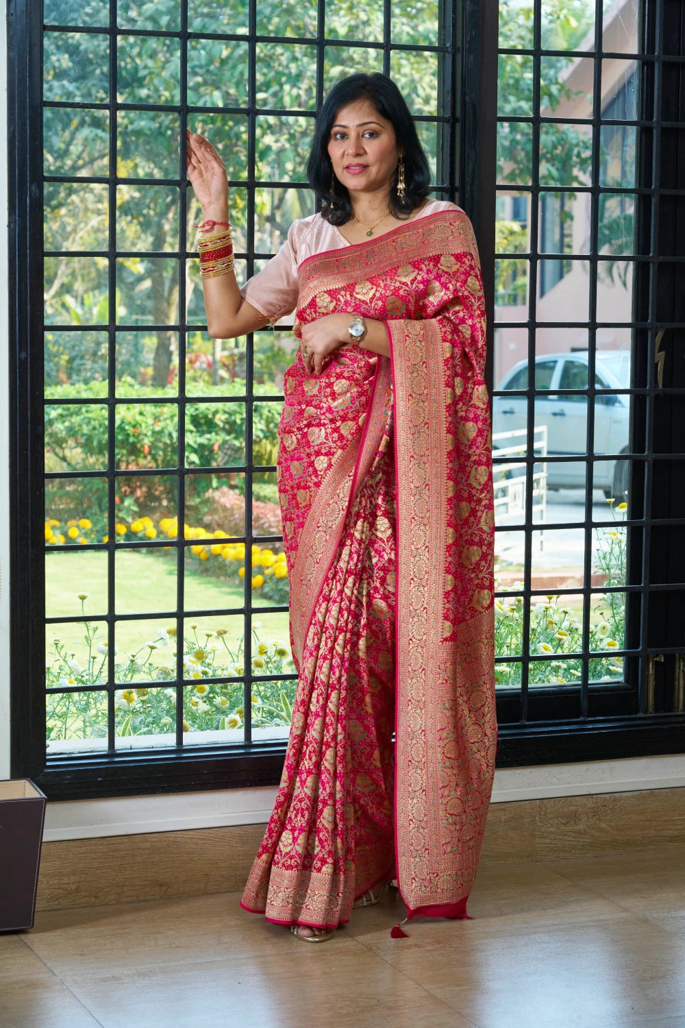 Modern Viva Magenta Elegance