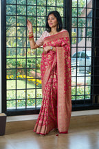 Modern Viva Magenta Elegance