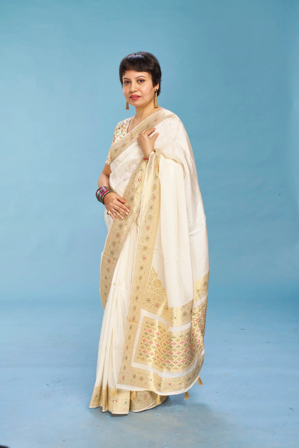 Captivating Cream Elegance