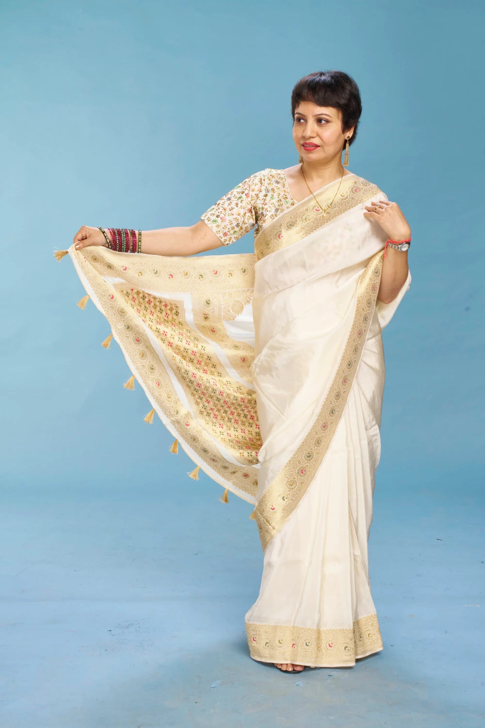 Captivating Cream Elegance