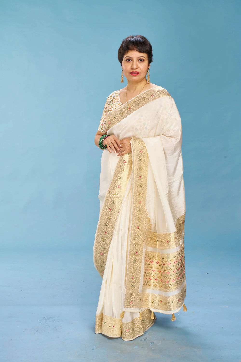 Captivating Cream Elegance
