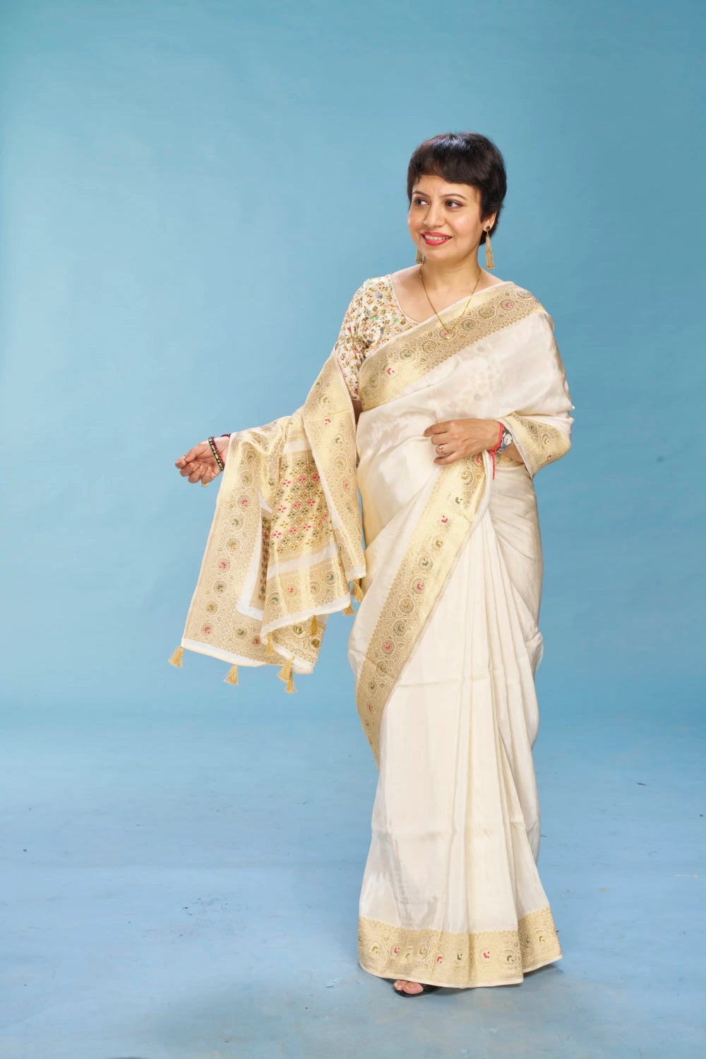 Captivating Cream Elegance