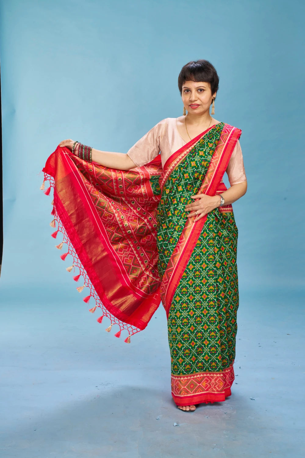 Luxurious Emerald Embrace Elegance