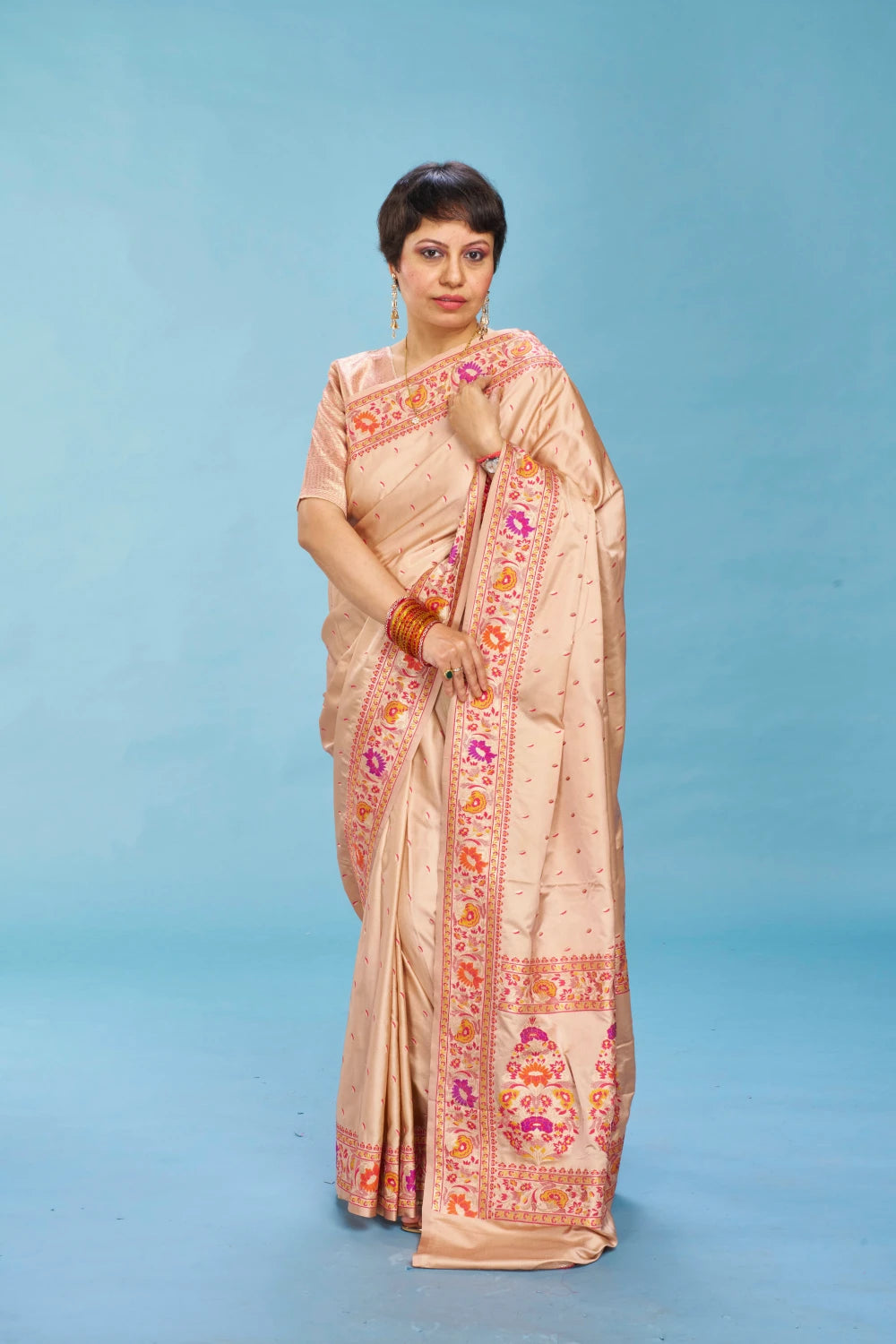 Exquisite Peach Beige Elegance