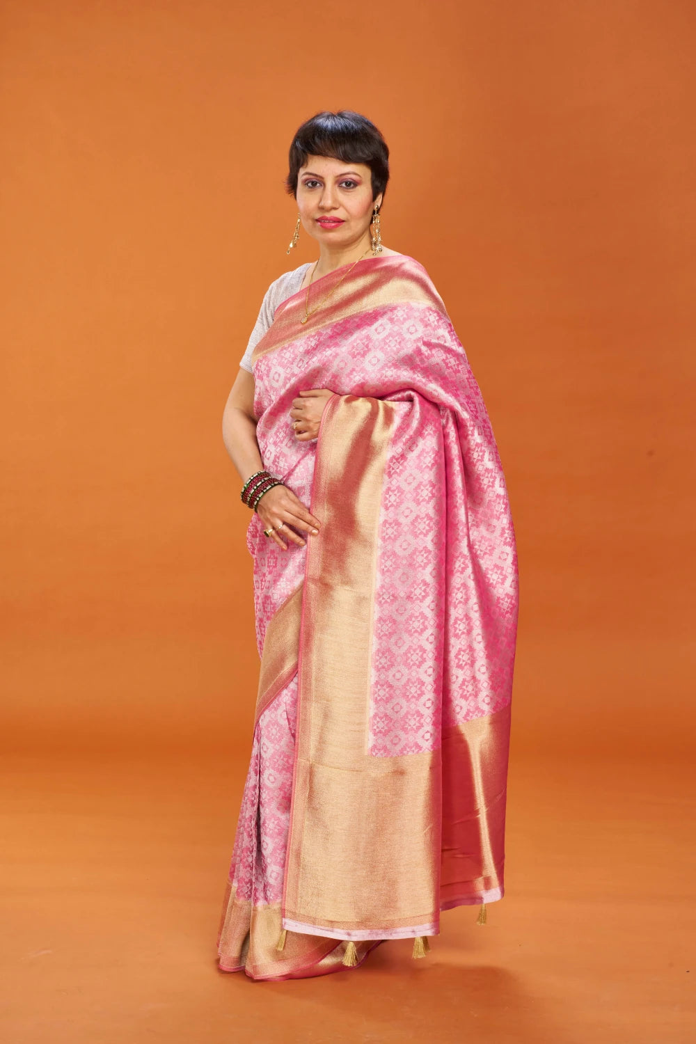 Bright Bleached Mauve Elegance