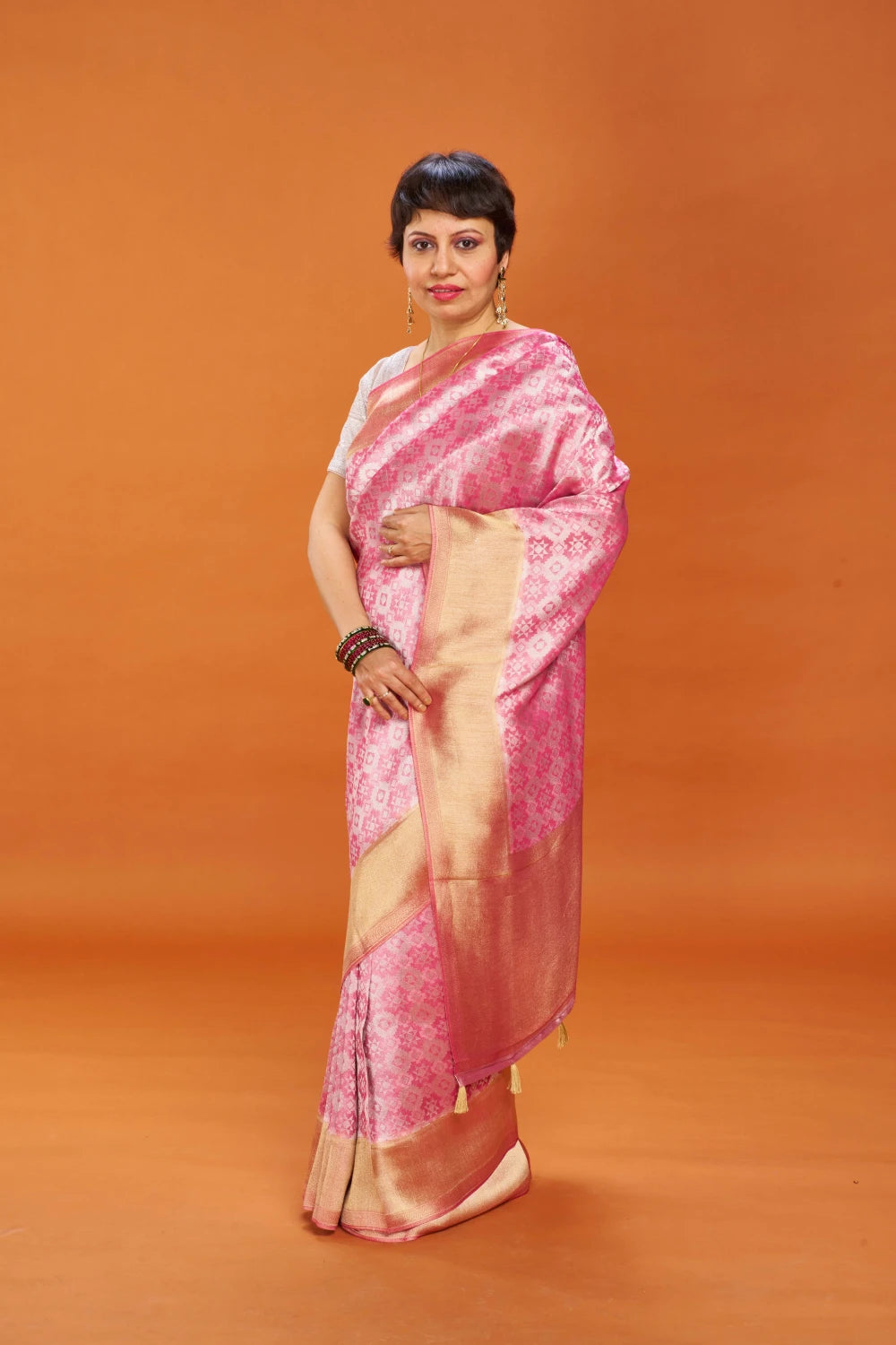Bright Bleached Mauve Elegance