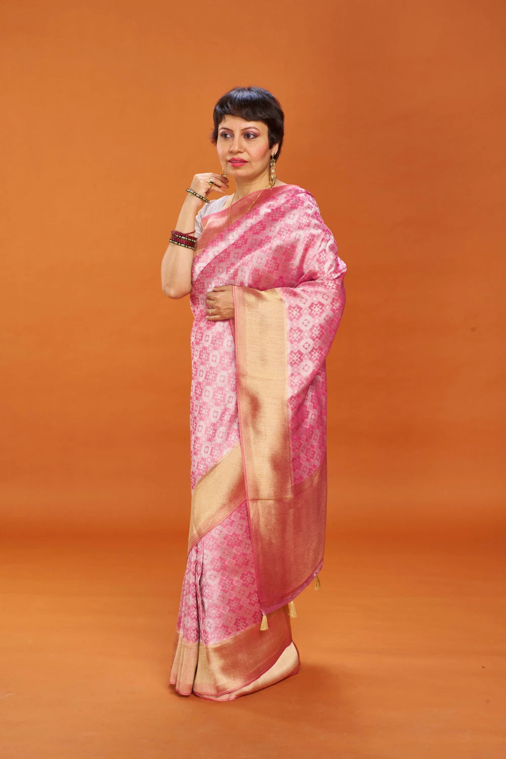 Bright Bleached Mauve Elegance