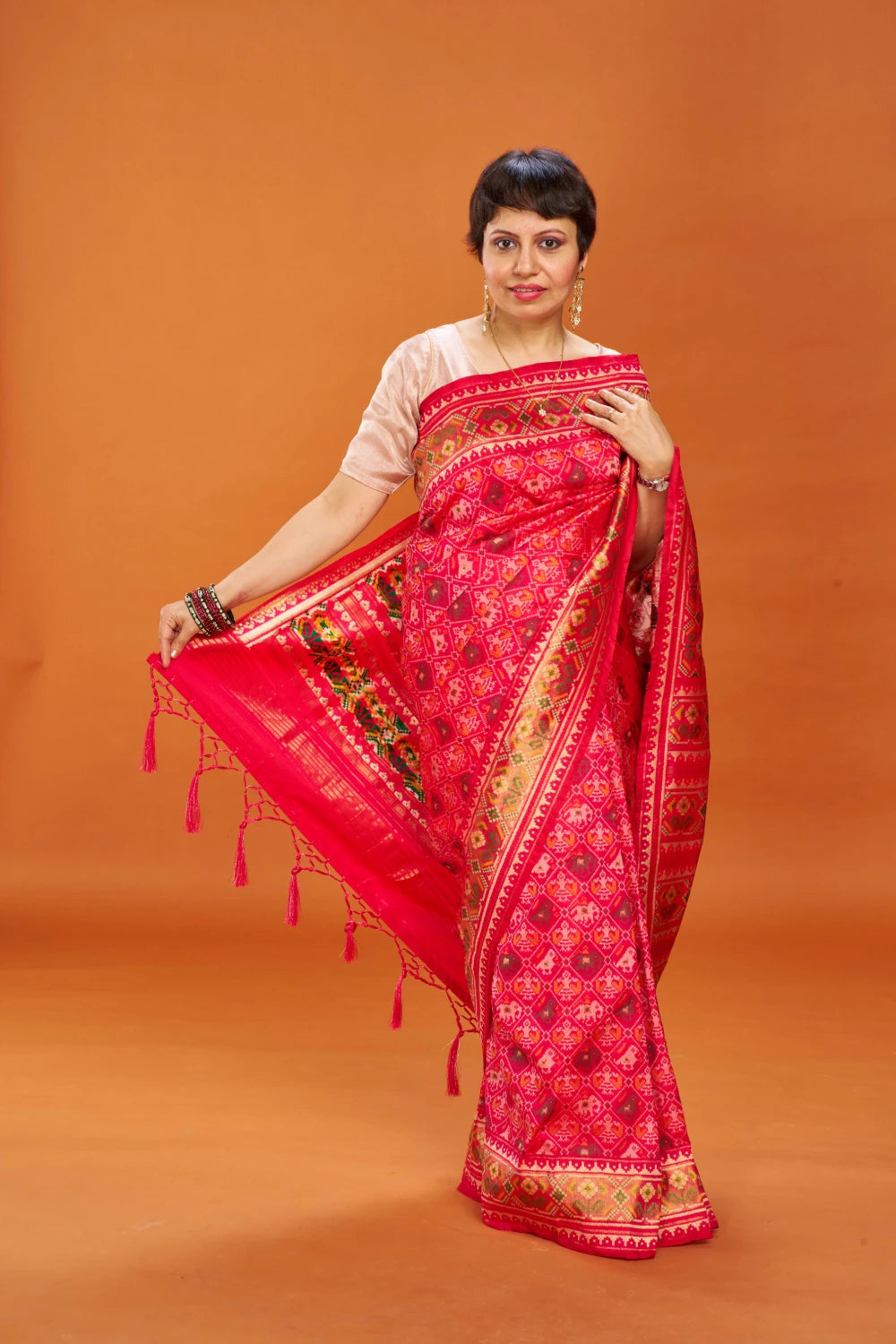 Polished Vibrant Elegance - Vibrant-Magenta Red (animal motifs)